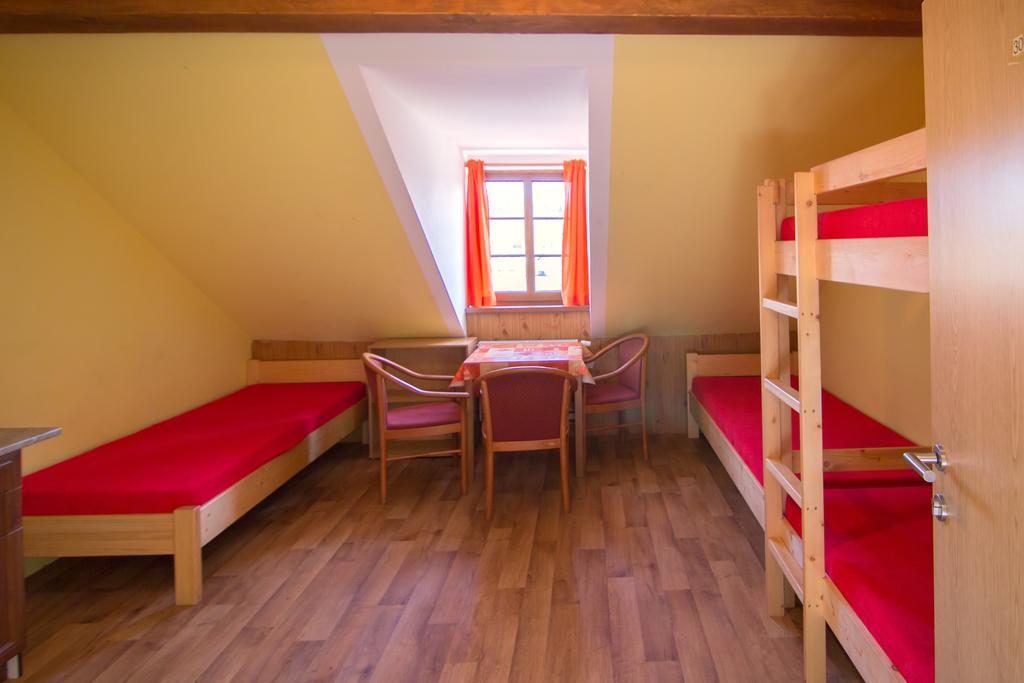 Ubytovna Pod Hrazi Vyšší Brod Стая снимка